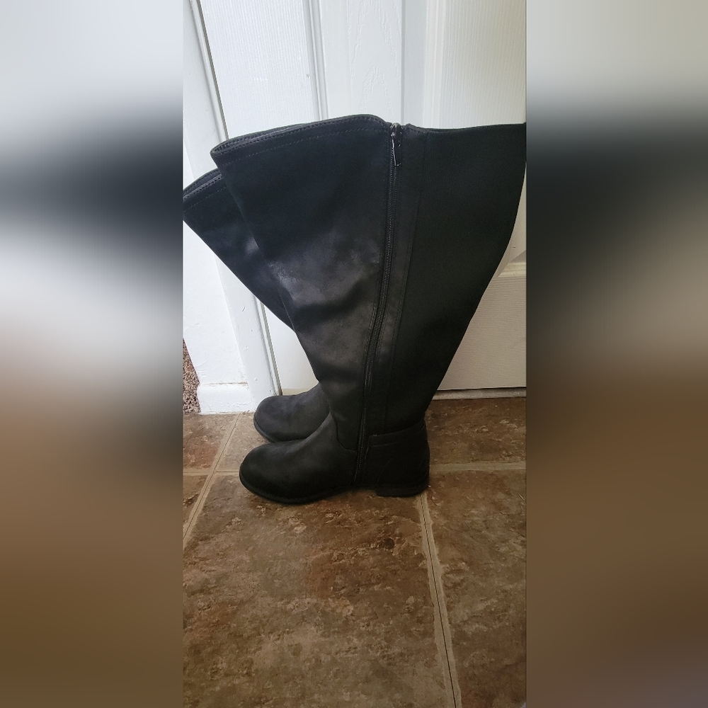 Extra wide black boots